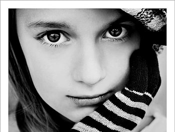 WINTER PORTRAIT, winter, graphy, portrait, face, bw, girl HD wallpaper