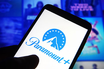 Paramount, Share price jump, Buffett's Berkshire, New stake HD wallpaper