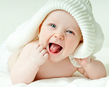Infant Glance, Infant, Baby, Glance, smile HD wallpaper