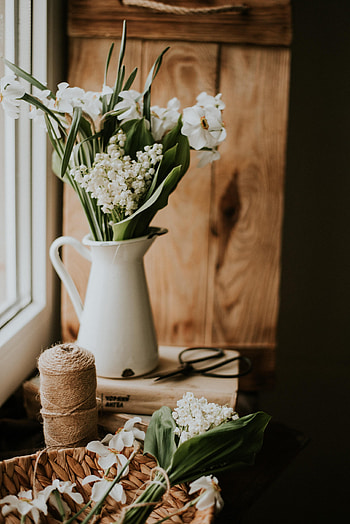 Flowers, Narcissussi, Lily Of The Valley, Bouquet, Room HD phone wallpaper