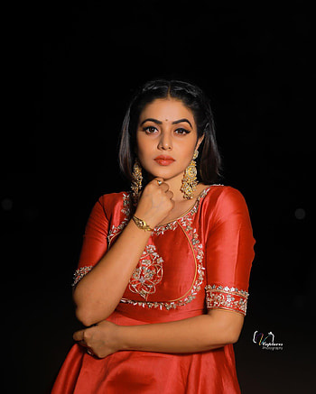Poorna Kasim, sari, lip HD phone wallpaper