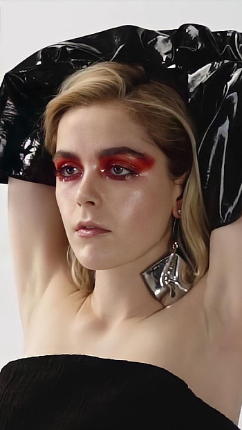 Kiernan shipka, hollywood actress, model HD phone wallpaper