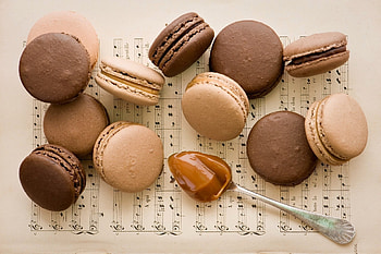 Macaron , background , Delicate French pastries, Sweet treats HD wallpaper