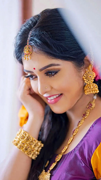 Beautiful lady, jewellery HD phone wallpaper