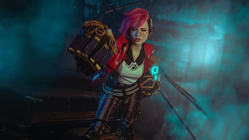 Vi The Enforcer Of Piltover, vi-league-of-legends, league-of-legends, arcane, tv-shows, cosplay, games, video-games, deviantart HD wallpaper