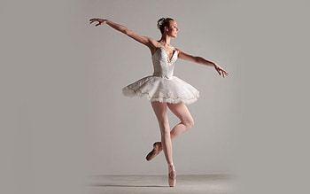 Ballerina , Artistic , Elegant backgrounds, Dance-inspired art HD wallpaper