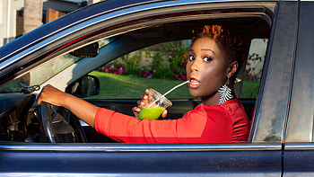 Misadventures of Issa Rae, The New York Times HD wallpaper