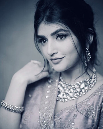 Sreeleela, Telugu actress, jaw, hair HD phone wallpaper