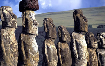 Mysterious monolithic statues, Polynesian civilization, Scenic Rapa Nui, Stone giants HD wallpaper