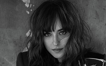 Dakota Johnson 2017, dakota-johnson, celebrities, girls, monochrome, black-and-white HD wallpaper