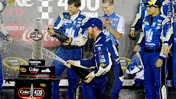 Dale Earnhardt Jr. wins second race of season in wild finish at Daytona | NASCAR | Sporting News HD wallpaper