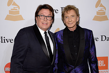 Barry Manilow, Open about sexuality, CNN interview, Personal journey HD wallpaper