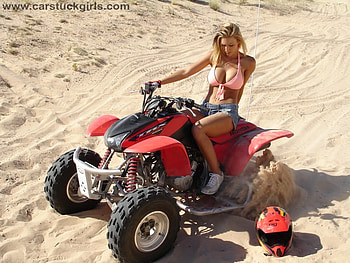 Model&Atv, babe, atv HD wallpaper