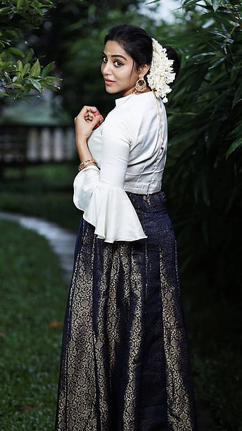 Aradhya, mallu hot, sexy seductive HD phone wallpaper