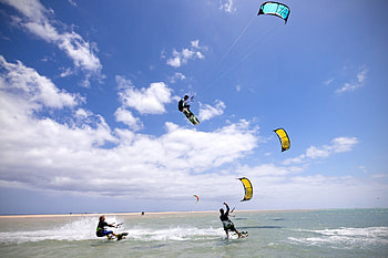 Kiteboarding, Blue waters, Thrilling kiteboarding, Laurent's skill HD wallpaper