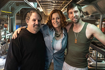 Sigourney Weaver, Avatar, Set , Underwater Filming HD wallpaper