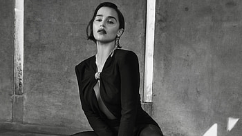 2019 Emilia Clarke Flaunt Magazine, emilia-clarke, celebrities, girls, hoot, monochrome, black-and-white HD wallpaper