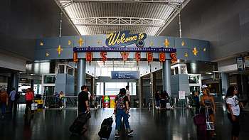 McCarran International Airport, Offshore location, Las Vegas airport, International travel HD wallpaper