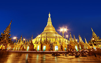 Shwedagon Pagoda, Spiritual symbol, Sacred place, Burmese heritage HD wallpaper
