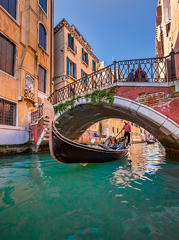 Venetian gondola, Anshar graphy, Venice beaches, Gondola ride HD phone wallpaper