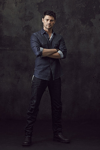 Karl Urban, Almost Human portrait, Fanpop, Actors HD phone wallpaper