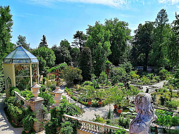 Padua, Italy botanical garden, Floral haven HD wallpaper