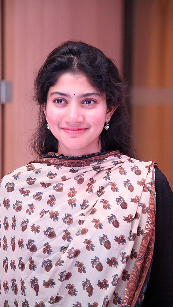 Sai pallavi, love story HD phone wallpaper
