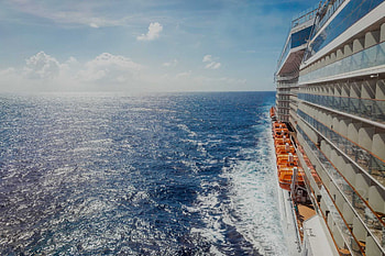 Cruise GRs, Luxury at sea, Memorable voyages, Exquisite accommodations HD wallpaper