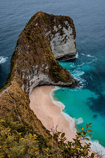 Dramatic cliff and turquoise waters of Kelingking Beach, Bali, Indonesia. HD phone wallpaper