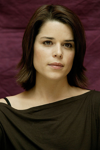 Neve Campbell, posted by Sarah Johnson HD phone wallpaper