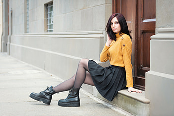 Girl Sitting Outdoor, girls, model HD wallpaper