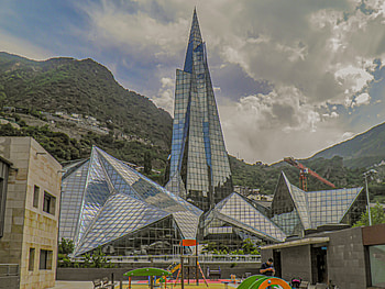 Andorra la Vella, Travel guide, Hidden gems, Far out travel tips HD wallpaper