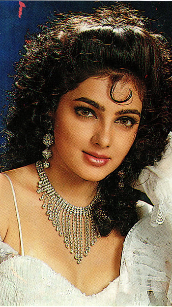 Mamata kulkarni, bollywood actress HD phone wallpaper