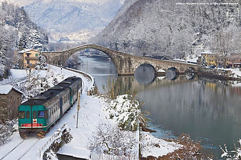 Train in Winter, cool HD wallpaper