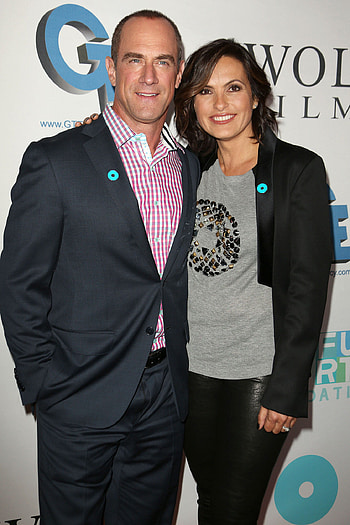 Mariska Hargitay, Christopher Meloni, Law & Order: SVU, Reunion HD phone wallpaper