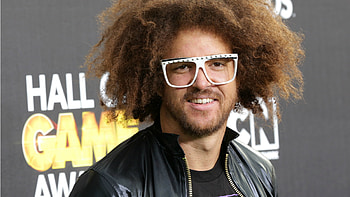LMFAO music vibe, Party rock rhythm, Electrifying beats, Energetic performance HD wallpaper