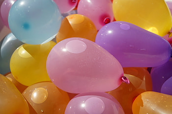 Water, Balloons, Miscellanea, Miscellaneous, Multicolored HD wallpaper