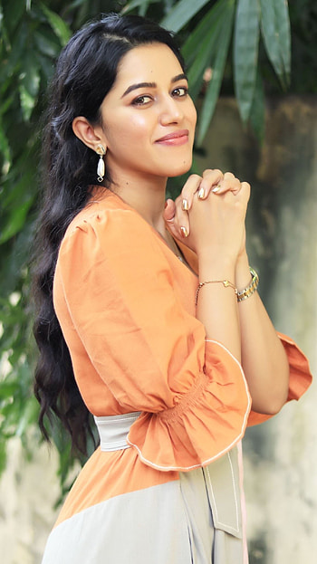 Mirnalini ravi, tamil actress HD phone wallpaper