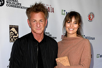 Sean Penn, Leila George, Files for divorce HD wallpaper