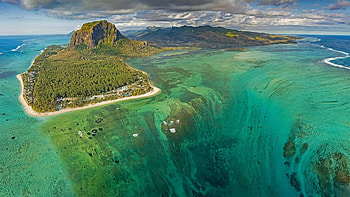 Mauritius Island, Tropical paradise, Sandy beaches, Crystal clear waters HD wallpaper
