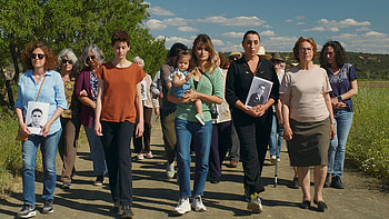 Pedro Almodvar, Recensie Parallel Mothers, Aangrijpende film, Toegankelijke film HD wallpaper