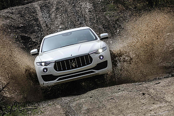 2017 Maserati Levante, maserati-levante, cars, maserati, 2016-cars HD wallpaper