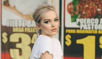 Famous singer, Dove Cameron HD wallpaper