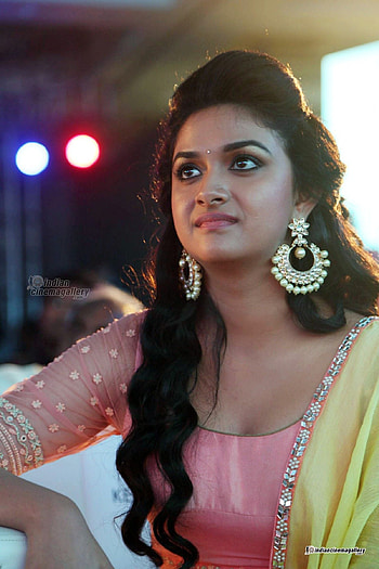 Keerthi suresh hot . Keerthi Suresh - HD phone wallpaper
