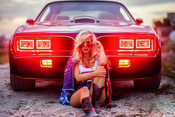 Model Sitting In Front Of The Car, girls, model HD wallpaper