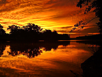 Fire in the morning sky, golden, reflection, morning, red, sky, nature, fire, sunrise HD wallpaper
