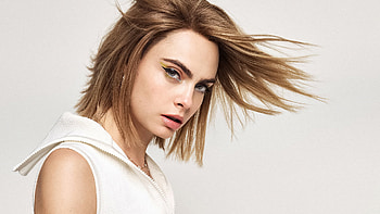 Stunning Beauty Cara Delevingne Girl Model Is Posing For A Wearing White Dress Girls HD wallpaper