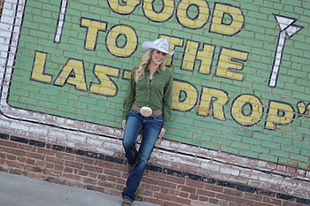 Miss Rodeo USA 2014~Elisa Swenson, cowgirl, blonde, sign, Miss Rodeo, Elisa Swenson, wall, bricks, belt, boots, hat HD wallpaper