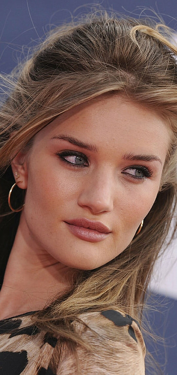 Rosie Huntington-Whiteley, Iconic celebrity, Glamour personified, Trendsetter HD phone wallpaper