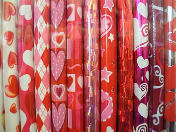 Valentines Pencils, hearts, valentines, pencils, red HD wallpaper